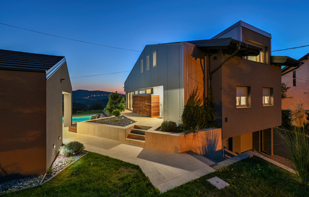 Feriehus - Varazdin Breg , Kroatia - CCC343 15