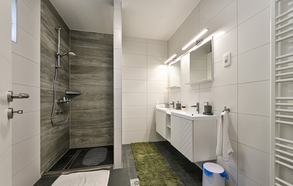 Feriehus - Varazdin-Lepoglava , Kroatia - CCC472 24