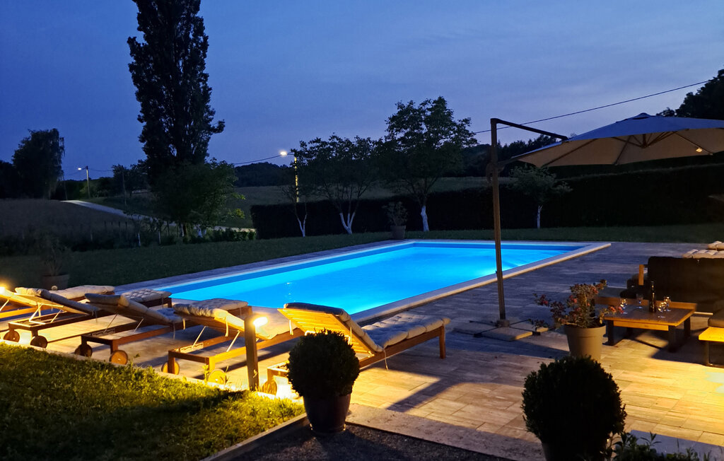 Semesterhus - Zagreb-Lasinja , Kroatien - CCC199 16