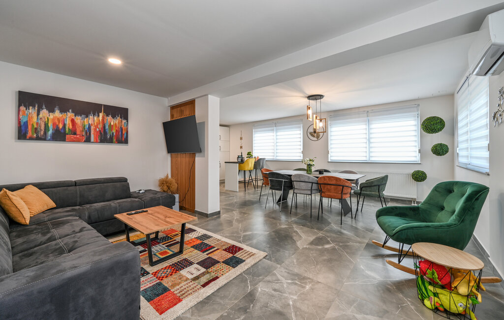 Feriehus - Varazdin-Lepoglava , Kroatia - CCC472 4