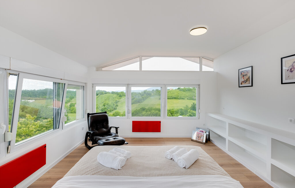 Feriehus - Jastrebarsko-Donja Reka , Kroatia - CCC313 22