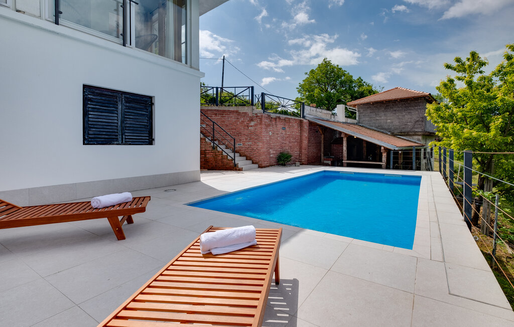 Feriehus - Jastrebarsko-Donja Reka , Kroatia - CCC313 9