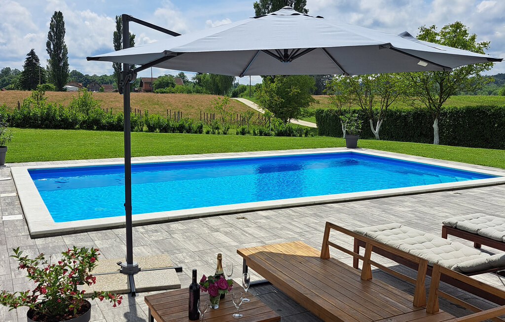 Semesterhus - Zagreb-Lasinja , Kroatien - CCC199 13