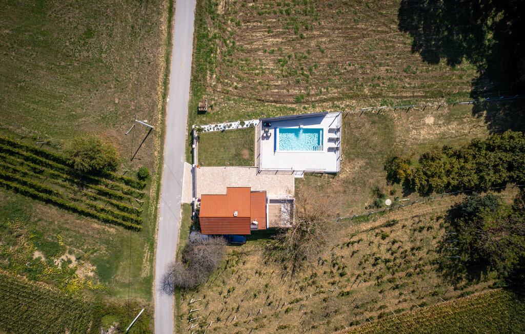 Feriehus - Bjelovar-Kobasicari , Kroatia - CCC355 21