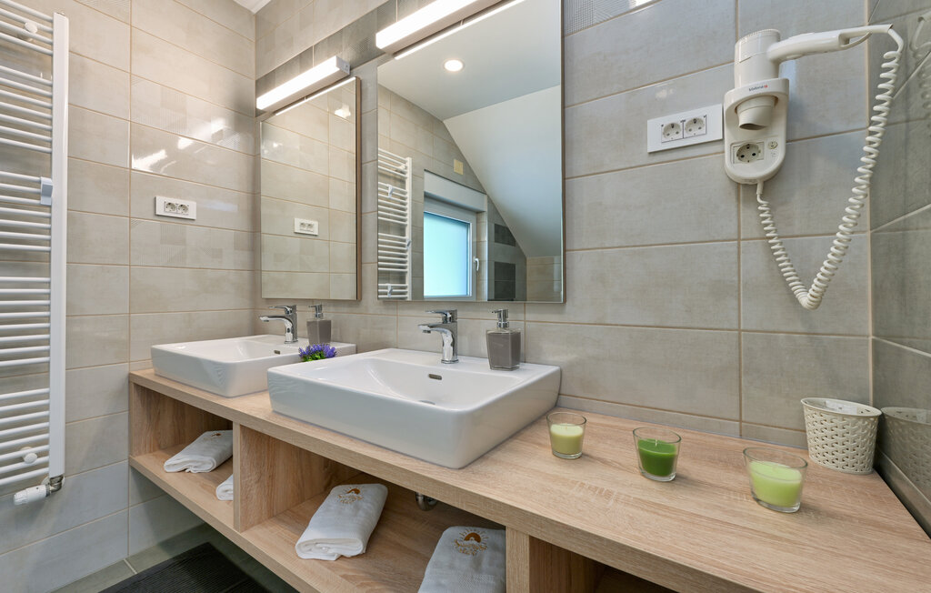 Semesterhus - Krapina-Pregrada , Kroatien - CCC175 34