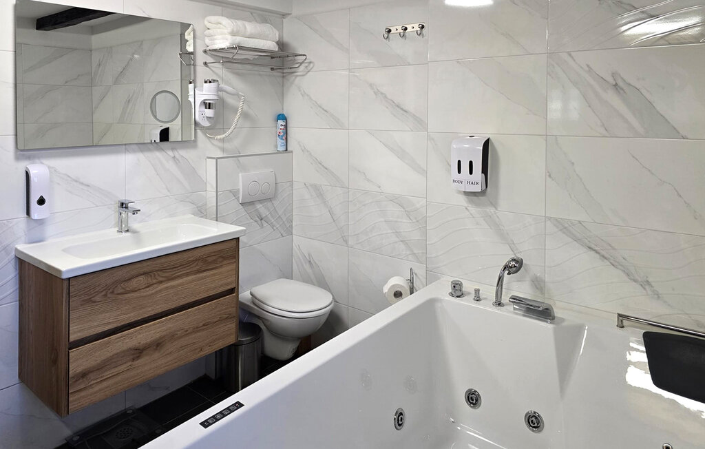 Ferienhaeuser - Sisak , Kroatien - CCC574 42