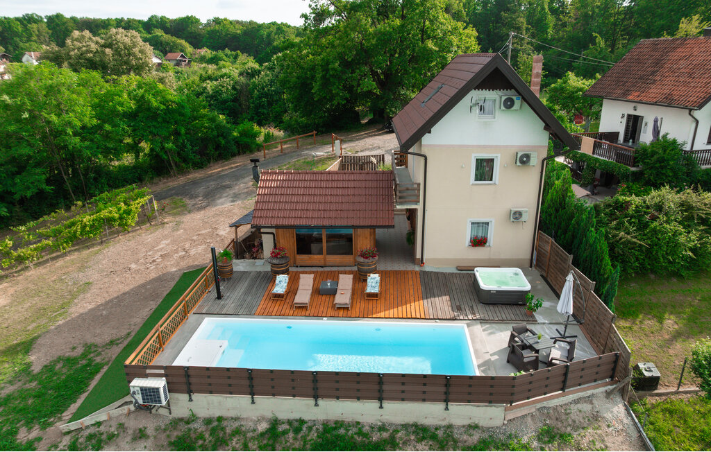 Semesterhus - Zagreb-Donja Lomnica , Kroatien - CCC257 11