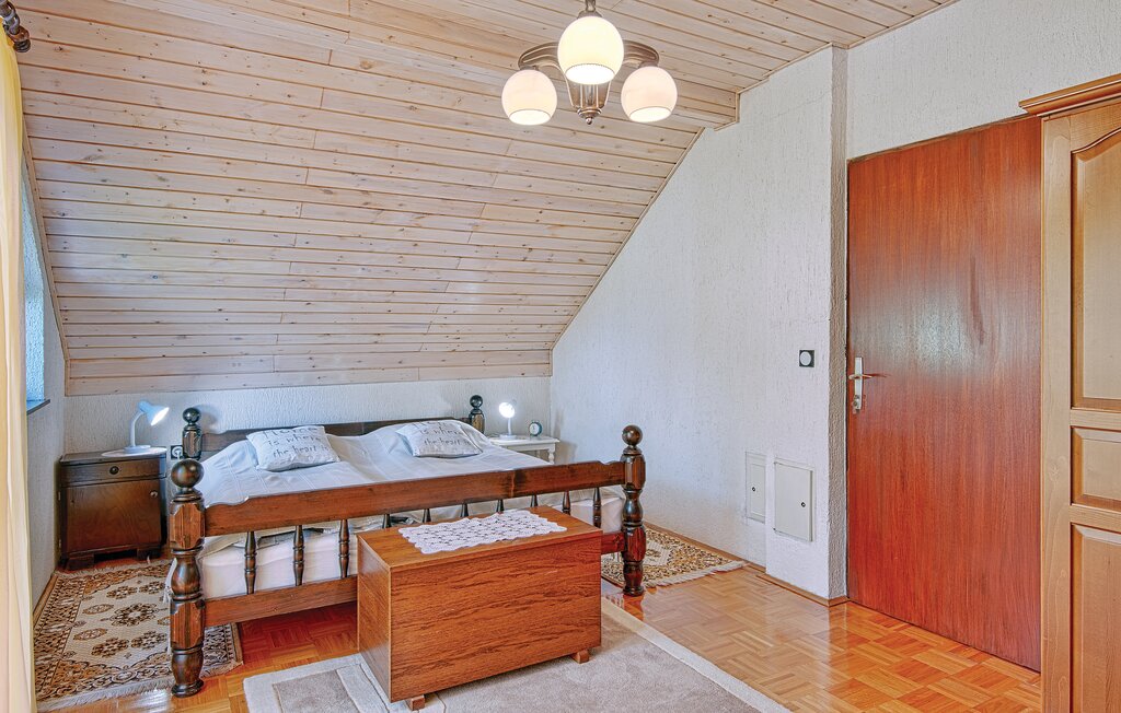 Feriehus - Varazdin-Seketin , Kroatia - CCC130 6