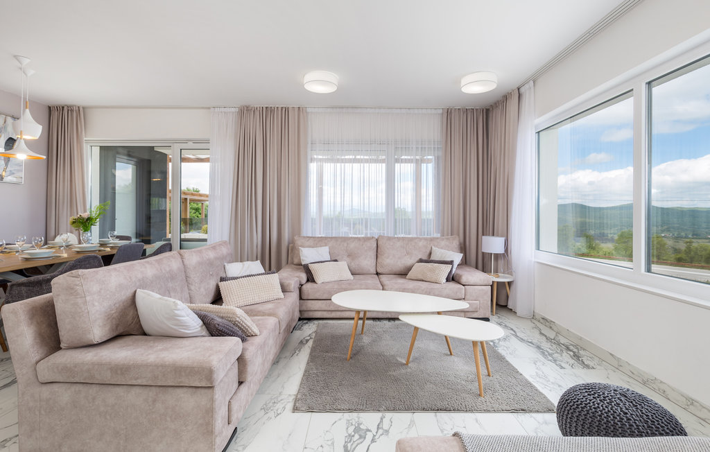 Feriehus - Lika-Udbina , Kroatia - CCL110 23