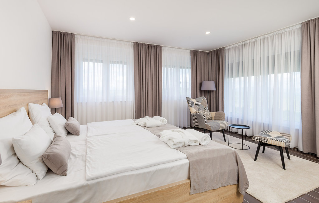 Feriehus - Lika-Udbina , Kroatia - CCL110 32