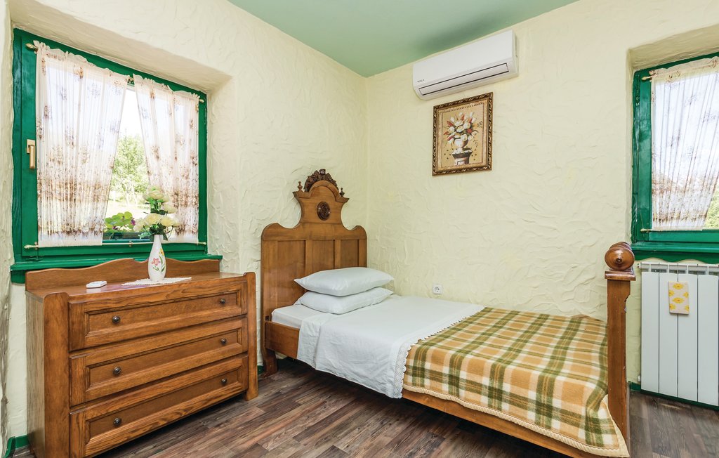 Feriehus - Lika-Svica , Kroatia - CCL055 31