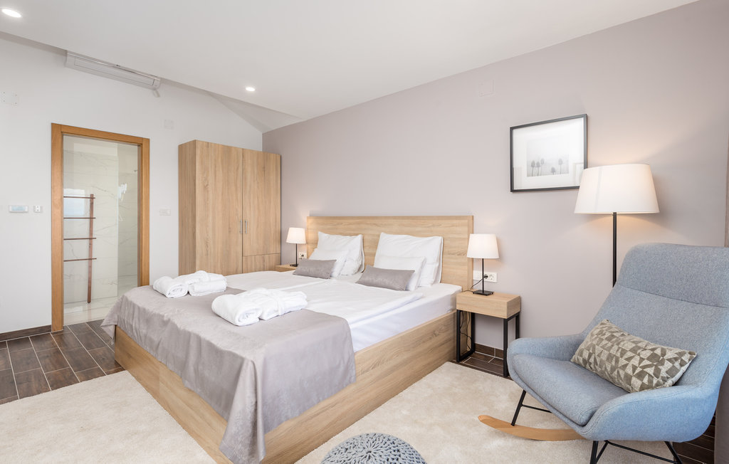 Feriehus - Lika-Udbina , Kroatia - CCL110 30