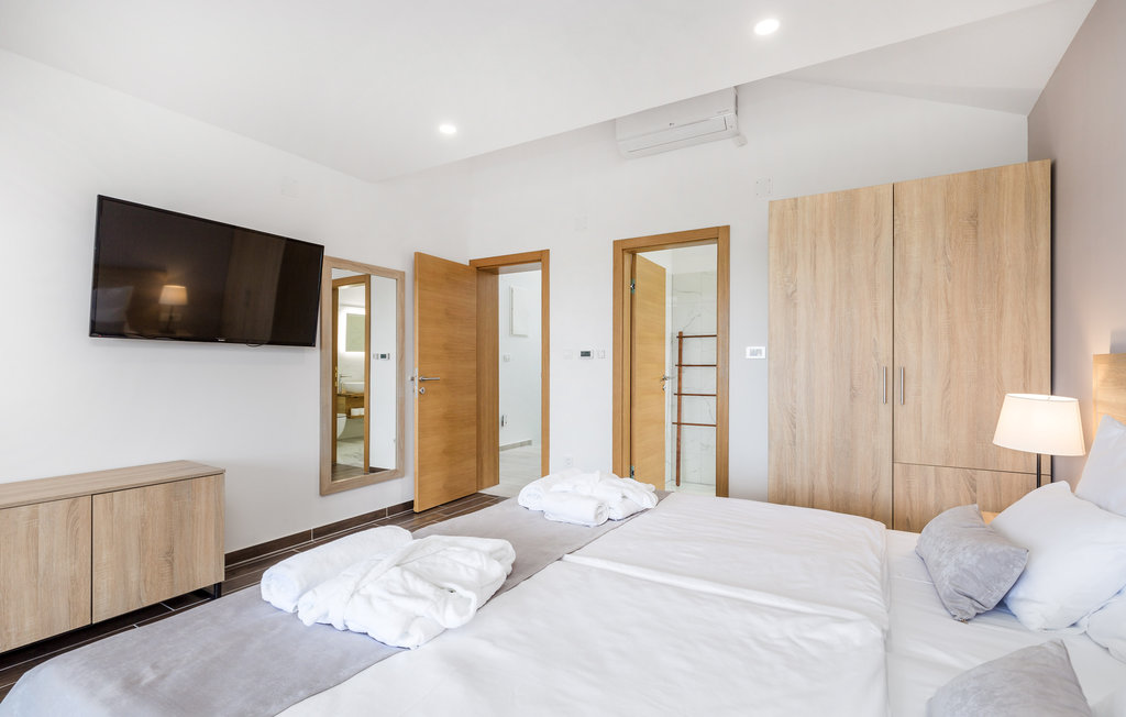 Feriehus - Lika-Udbina , Kroatia - CCL110 31