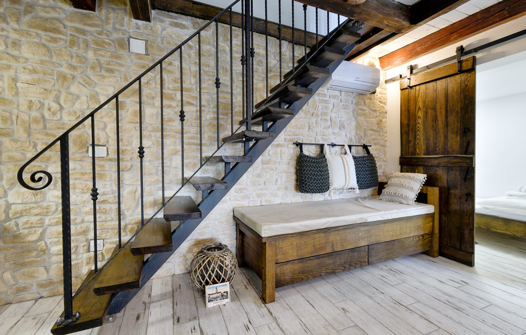 Semesterhus - Karlovac-Zadobarje , Kroatien - CCL102 19