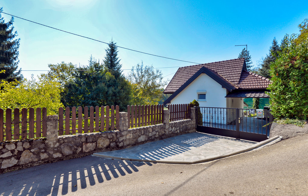 Semesterhus - Karlovac-Donji Zvecaj , Kroatien - CCL111 18