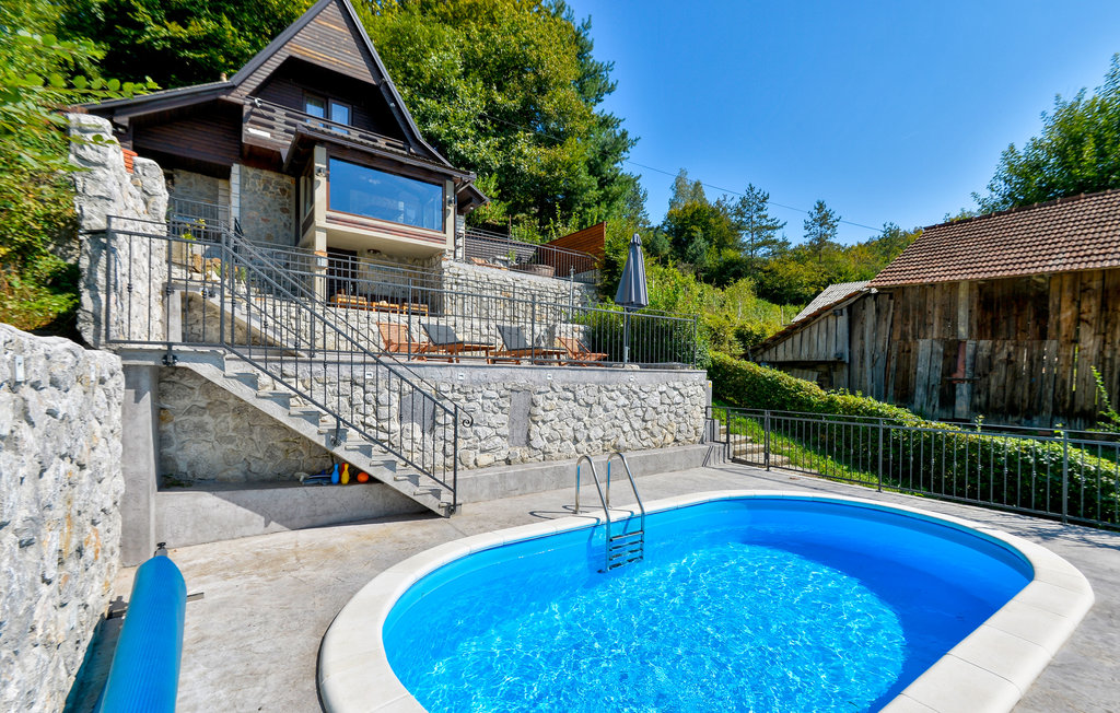 Semesterhus - Karlovac-Zadobarje , Kroatien - CCL102 8