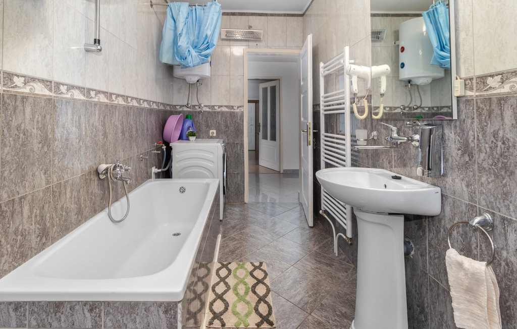 Ferieleilighet - Otocac , Kroatia - CCL128 9