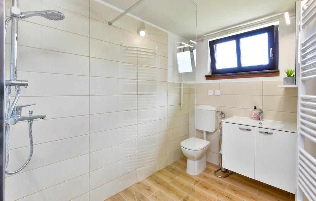 Feriehuse - Karlovac-Krasic , Kroatien - CCL048 48