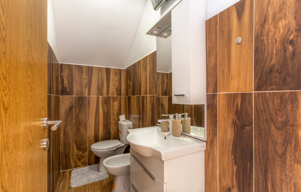 Feriehus - Plitvicka jezera-Perusic , Kroatia - CCL125 37