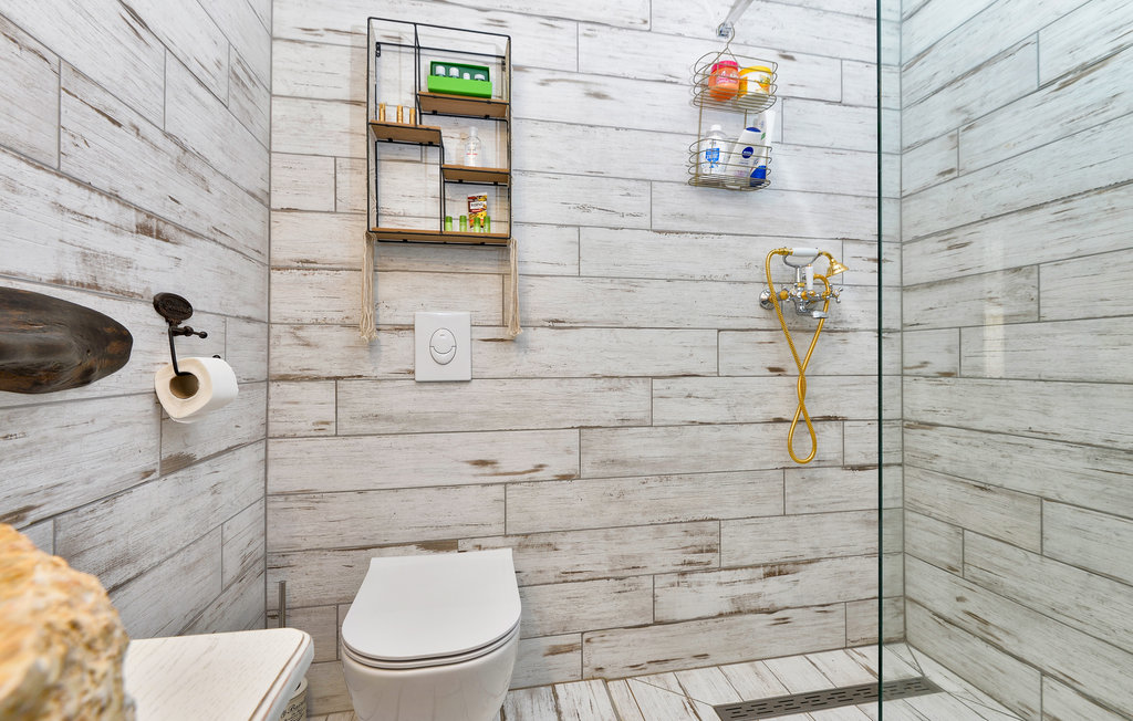 Semesterhus - Karlovac-Zadobarje , Kroatien - CCL102 27