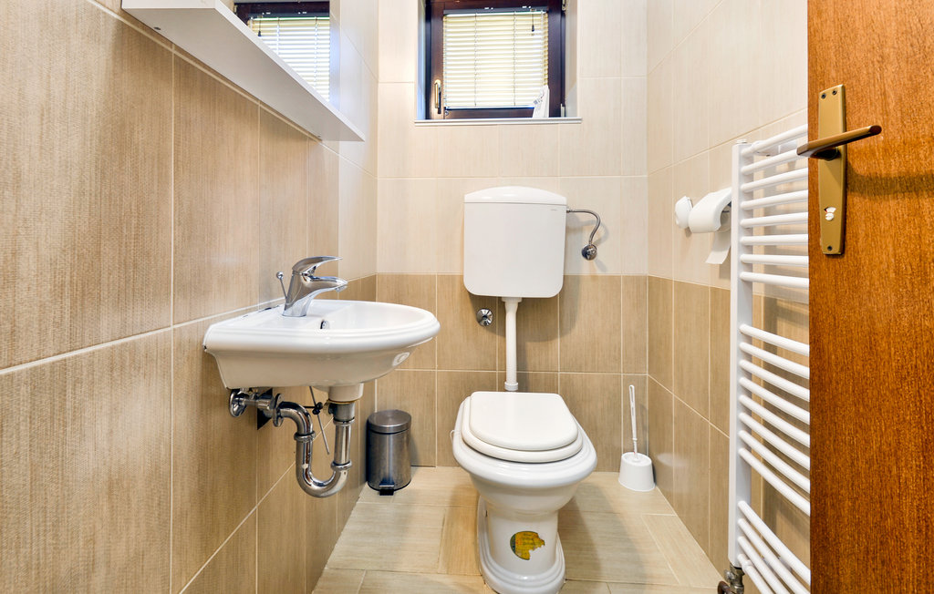 Feriehuse - Karlovac-Krasic , Kroatien - CCL048 47