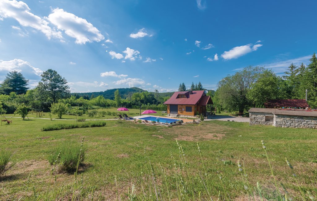 Feriehus - Gospic , Kroatia - CCL022 7