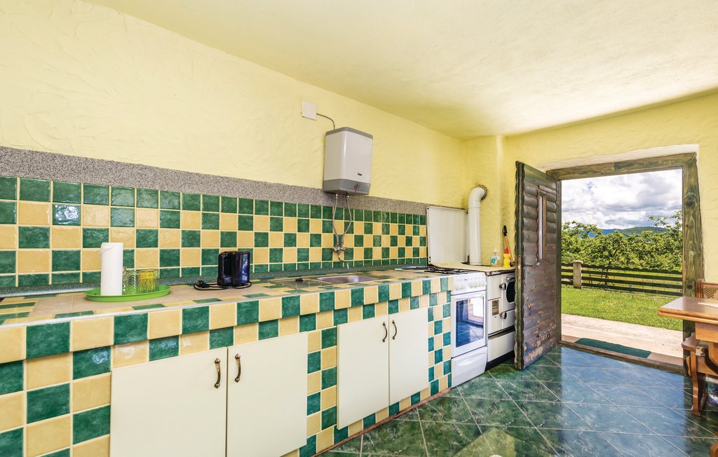 Feriehus - Lika-Svica , Kroatia - CCL055 24