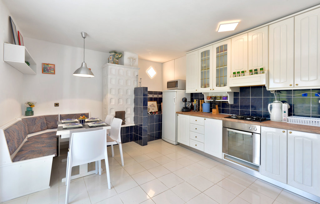 Semesterhus - Karlovac-Donji Zvecaj , Kroatien - CCL111 23