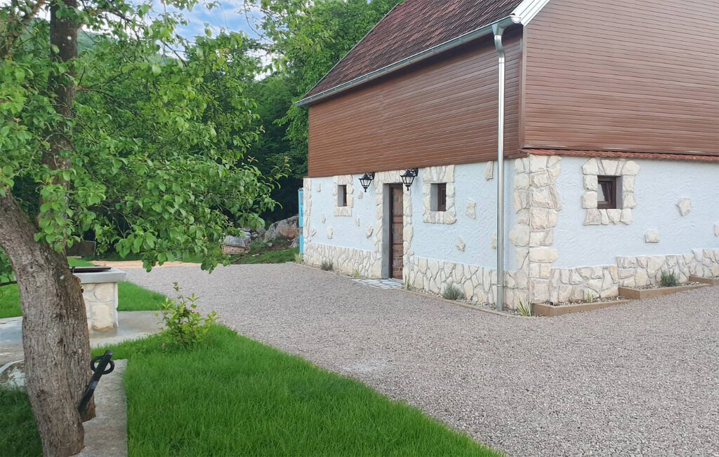 Feriehus - Lika-Svica , Kroatia - CCL055 12