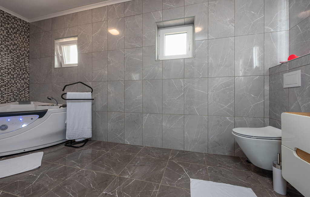 Kuća-za-odmor - Lika - Gracac , Hrvatska - CCL311 32