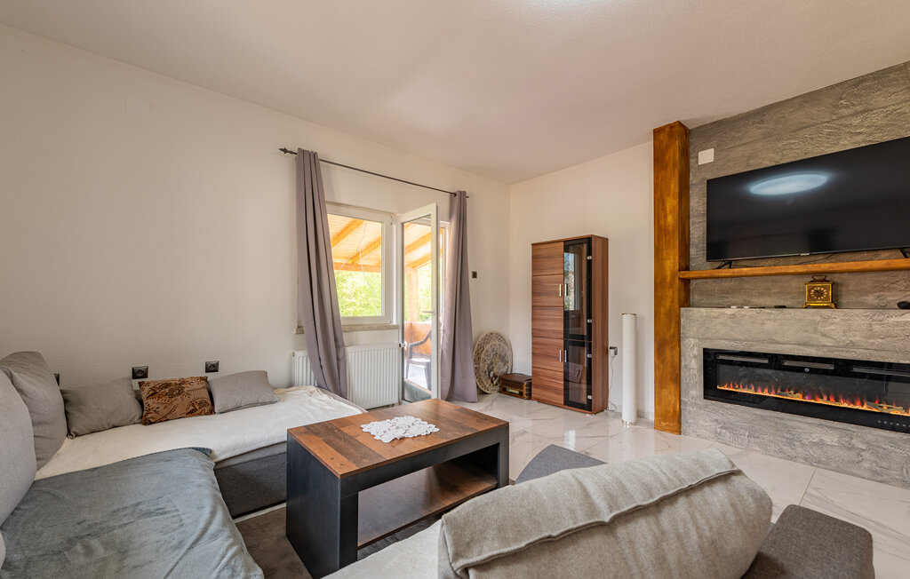 Kuća-za-odmor - Lika - Gracac , Hrvatska - CCL311 4