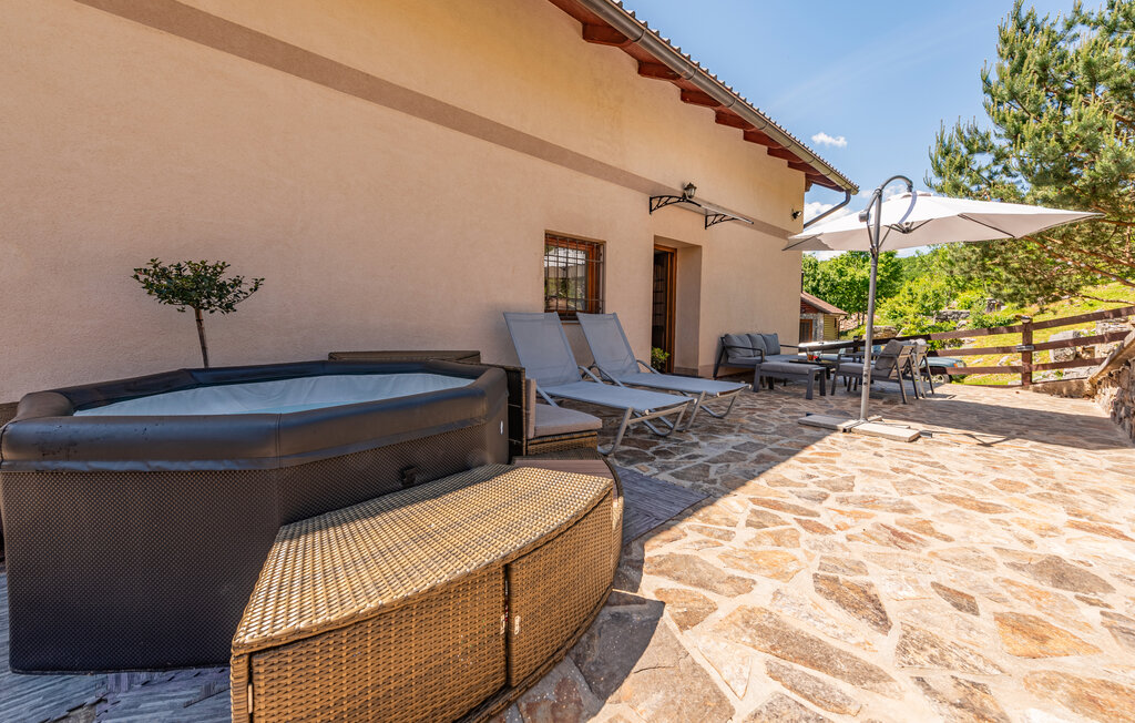 Kuća-za-odmor - Lika - Buzim , Hrvatska - CCL160 2