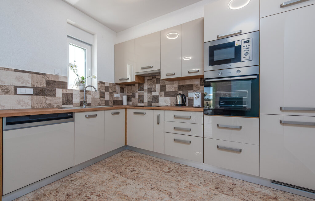 Ferienhaus - Gospic-Debelo Brdo , Kroatien - CCL204 20