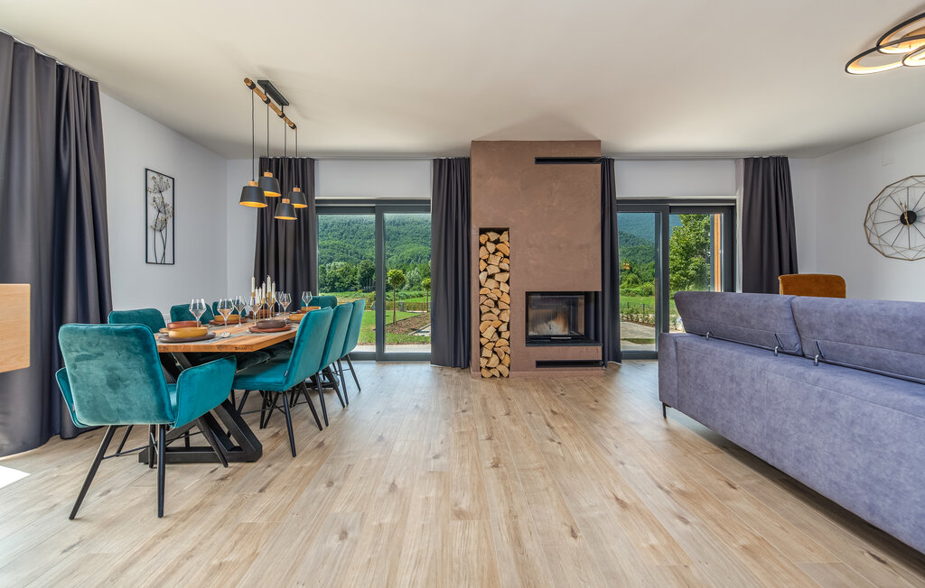 Kuća-za-odmor - Gospic-Rizvanusa , Hrvatska - CCL207 4