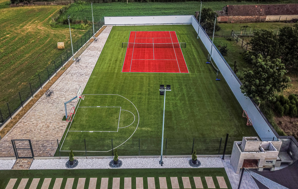 Feriehus - Osijek-Koritna , Kroatia - CCS100 2