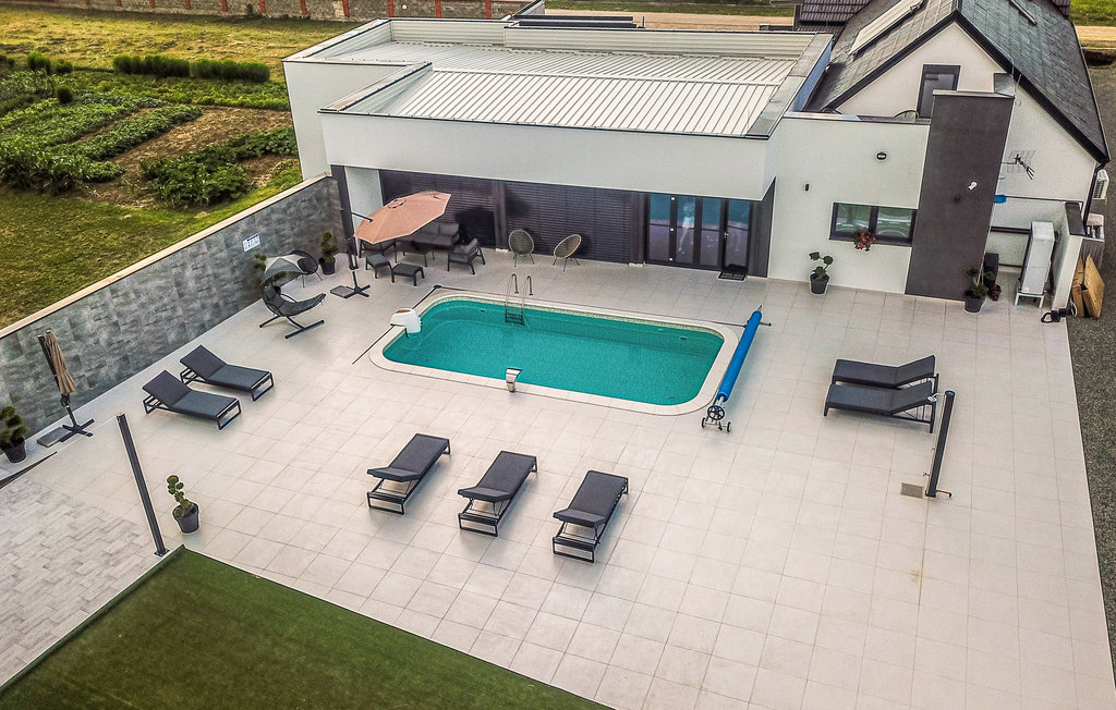 Feriehus - Osijek-Koritna , Kroatia - CCS100 8