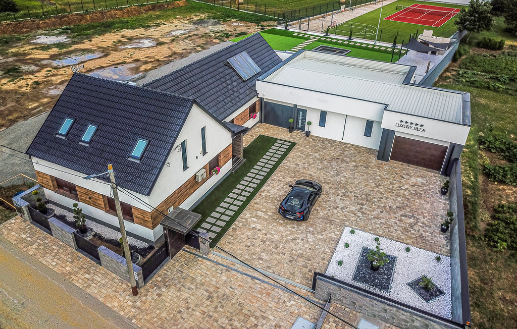 Feriehus - Osijek-Koritna , Kroatia - CCS100 14