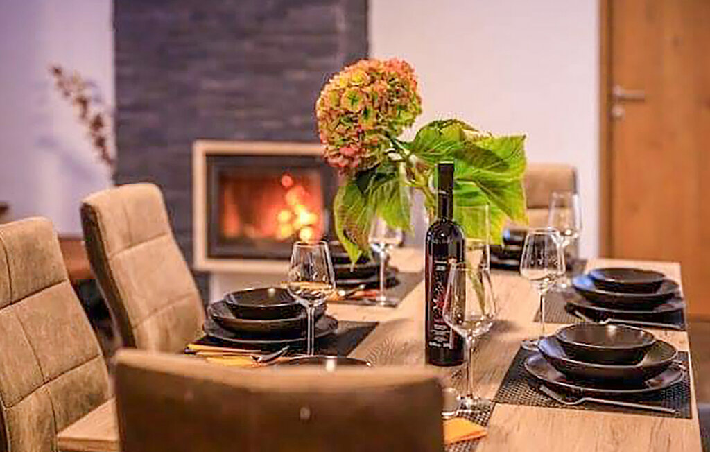 Semesterhus - Osijek - Aljmas , Kroatien - CCS108 17