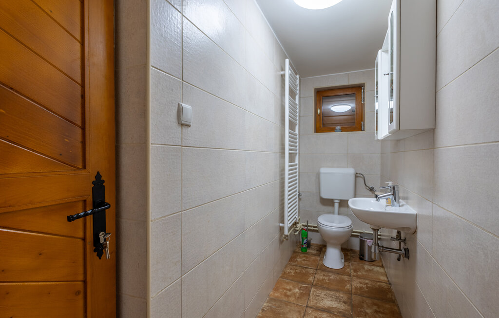 Semesterhus - Pozega - Brestovac , Kroatien - CCS085 34