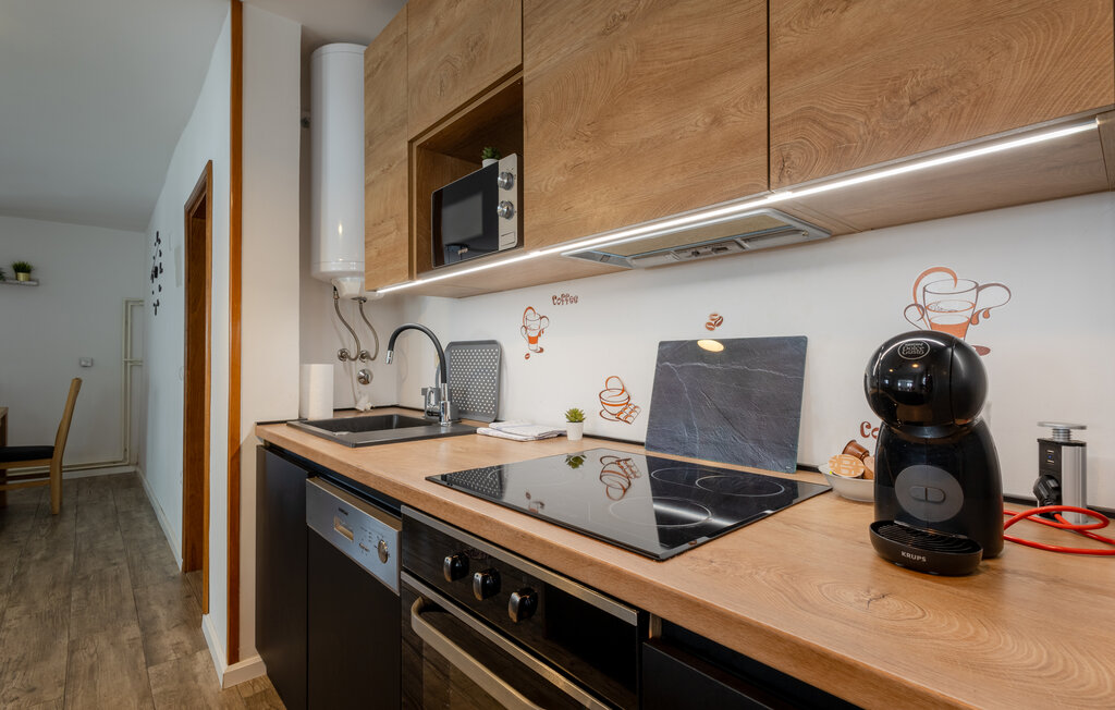 Semesterhus - Pozega - Brestovac , Kroatien - CCS085 20