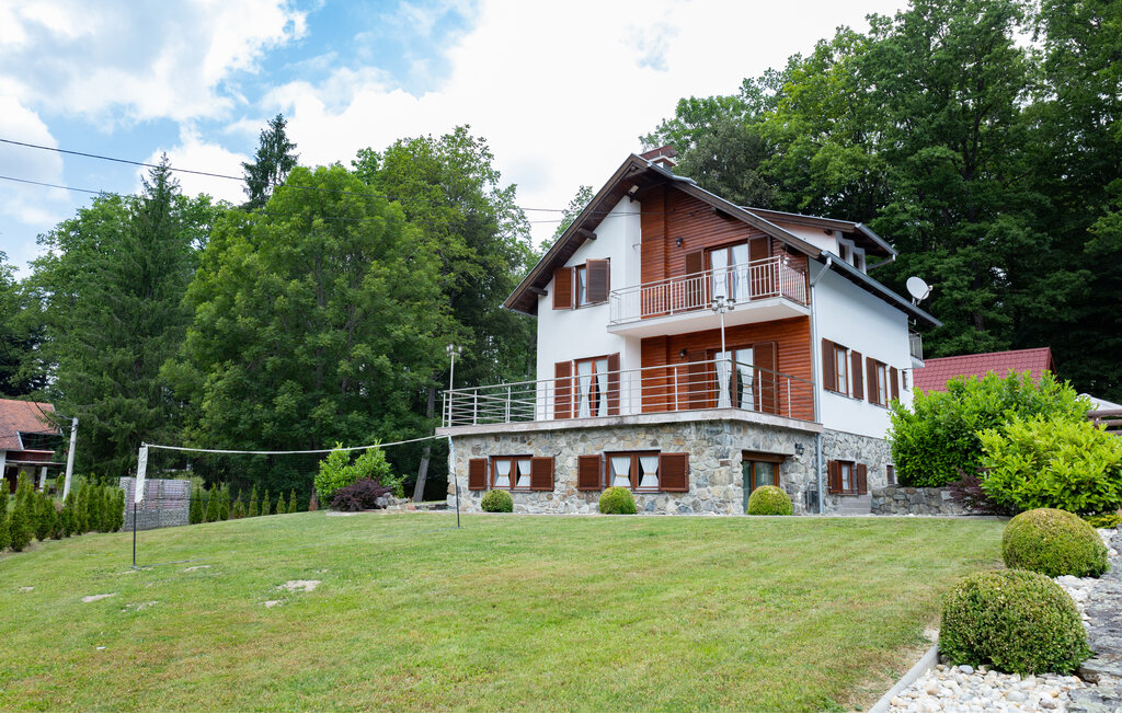Semesterhus - Pozega - Brestovac , Kroatien - CCS085 2