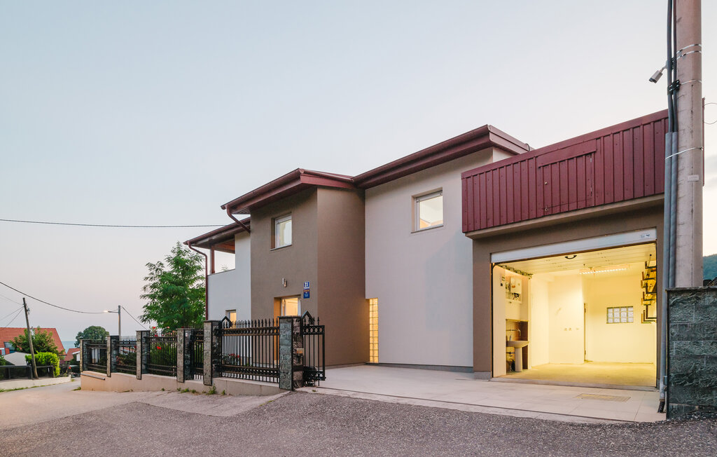 Feriehuse - Zagreb , Kroatien - CCZ068 19