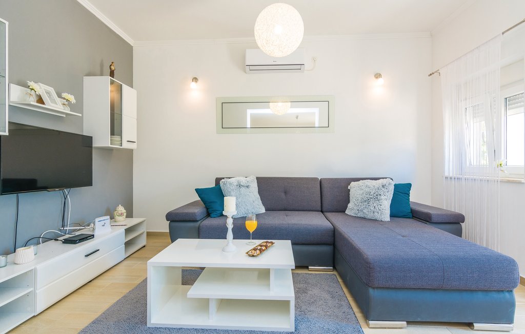 Semesterhus - Zadar-Nadin , Kroatien - CDA274 2