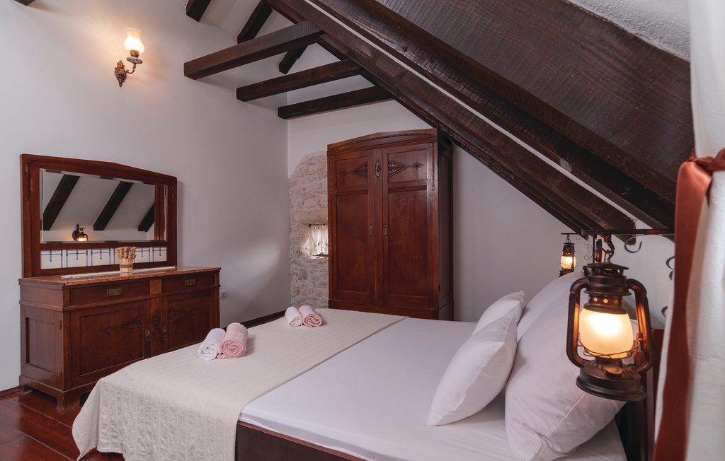 Ferienhaus - Brac-Nerezisca , Kroatien - CDB250 34