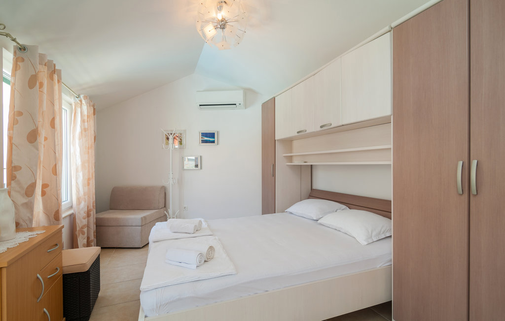 Domy wakacyjne - Brac-Pucisca , Chorwacja - CDB690 33