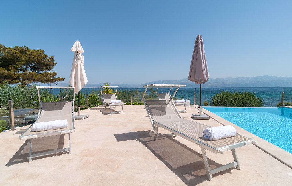 Feriehus - Brac-Sutivan , Kroatia - CDB675 13