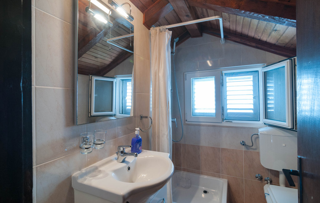 Ferienhaus - Brac-Splitska , Kroatien - CDB746 26