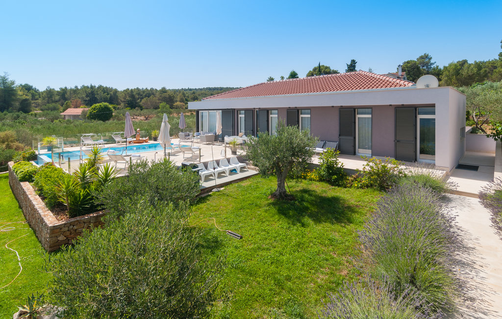 Feriehus - Brac-Sutivan , Kroatia - CDB675 15