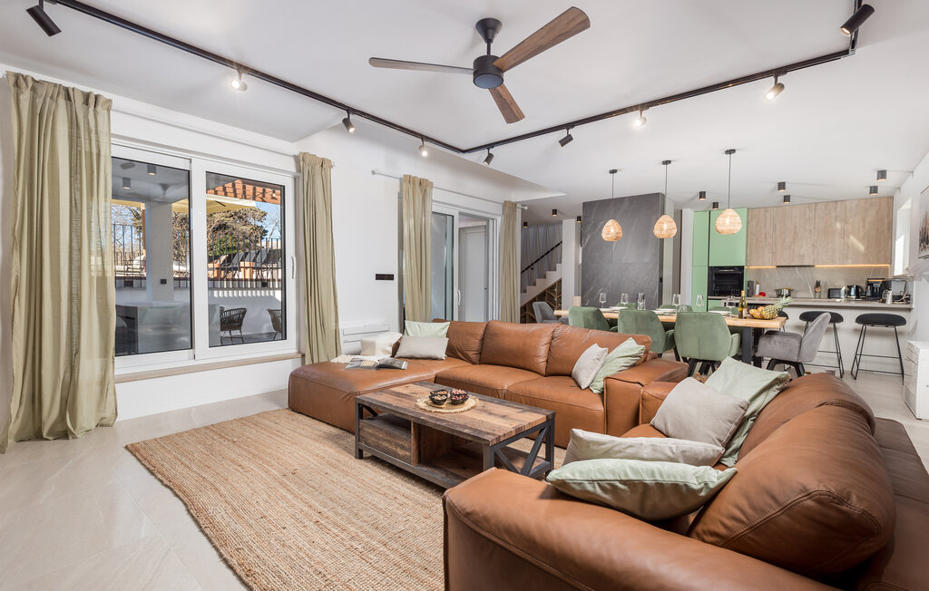 Domy wakacyjne - Brac-Skrip , Chorwacja - CDB810 2