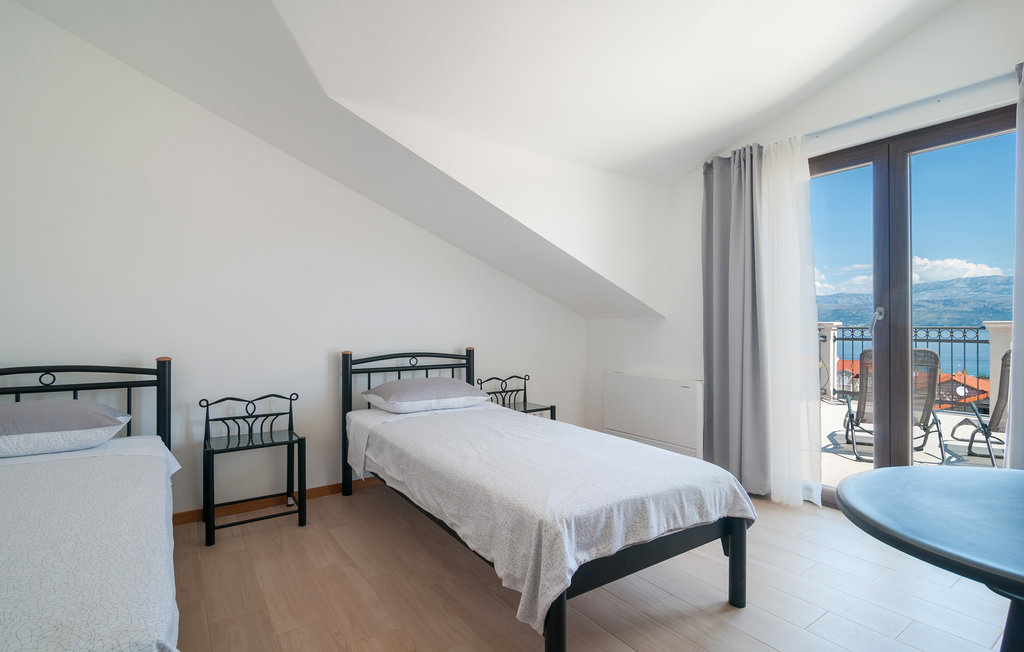 Apartment Supetar (CDB700)